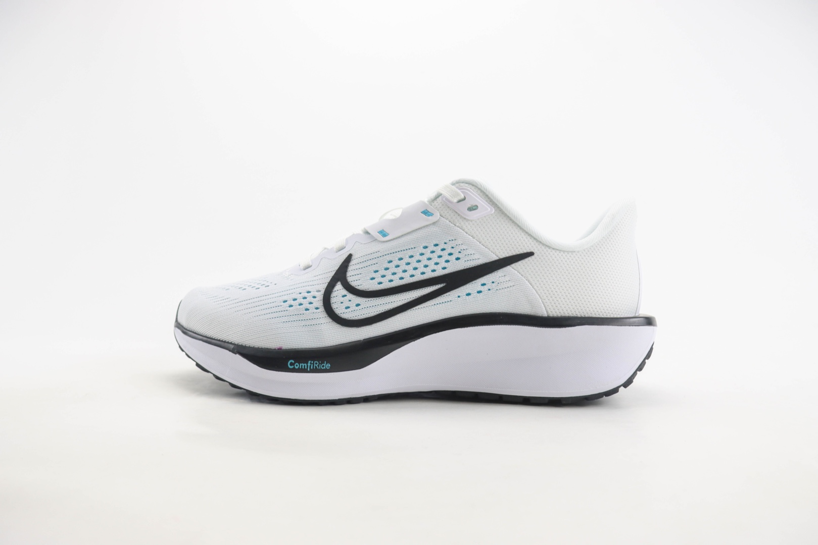 NIKE runner 67